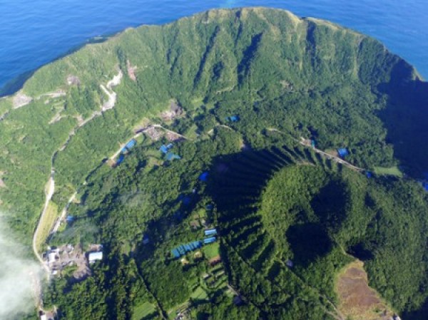 Натиснете снимката за да я уголемите

Име:volcanic-island-of-aogashima4-e1321738046667.jpg
Прегледи:1
Размер:85.2 КБ
ID:5321457