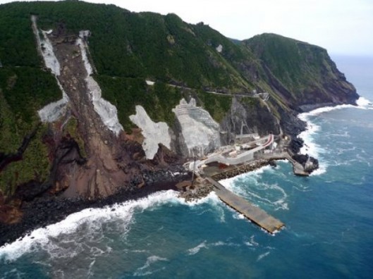 Натиснете снимката за да я уголемите

Име:volcanic-island-of-aogashima6-e1321738097815.jpg
Прегледи:1
Размер:50.6 КБ
ID:5321458