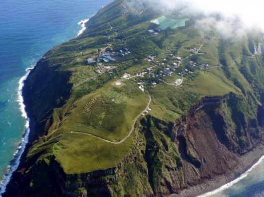 Натиснете снимката за да я уголемите

Име:volcanic-island-of-aogashima2-e1321737993261.jpg
Прегледи:1
Размер:54.2 КБ
ID:5321460