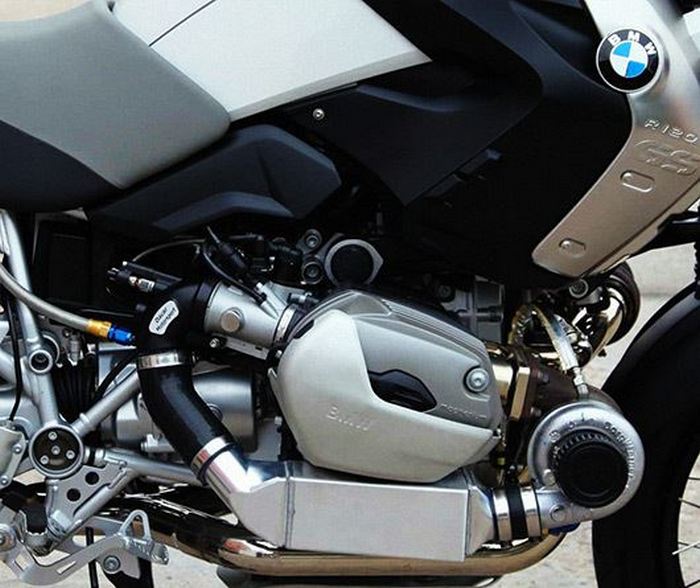Натиснете снимката за да я уголемите

Име:Турбо-кит за BMW R1200GS 167 к.jpg
Прегледи:1
Размер:69.8 КБ
ID:5322731
