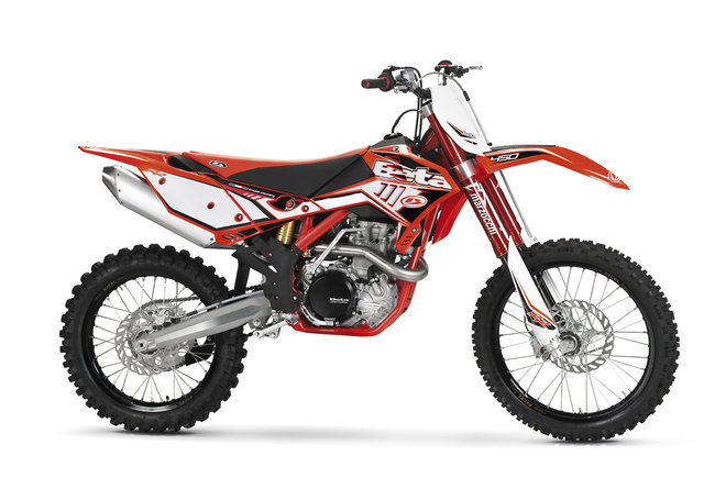 Натиснете снимката за да я уголемите

Име:beta-a-eicma-2011-cross-country_1.jpg
Прегледи:1
Размер:59.0 КБ
ID:5326156