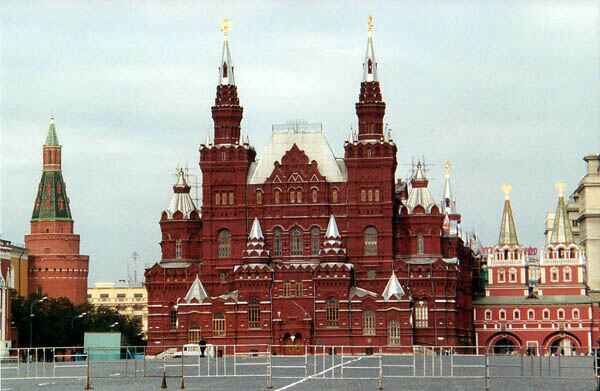 Натиснете снимката за да я уголемите

Име:Red_Square_Moscow.jpg
Прегледи:1
Размер:26.7 КБ
ID:5952859