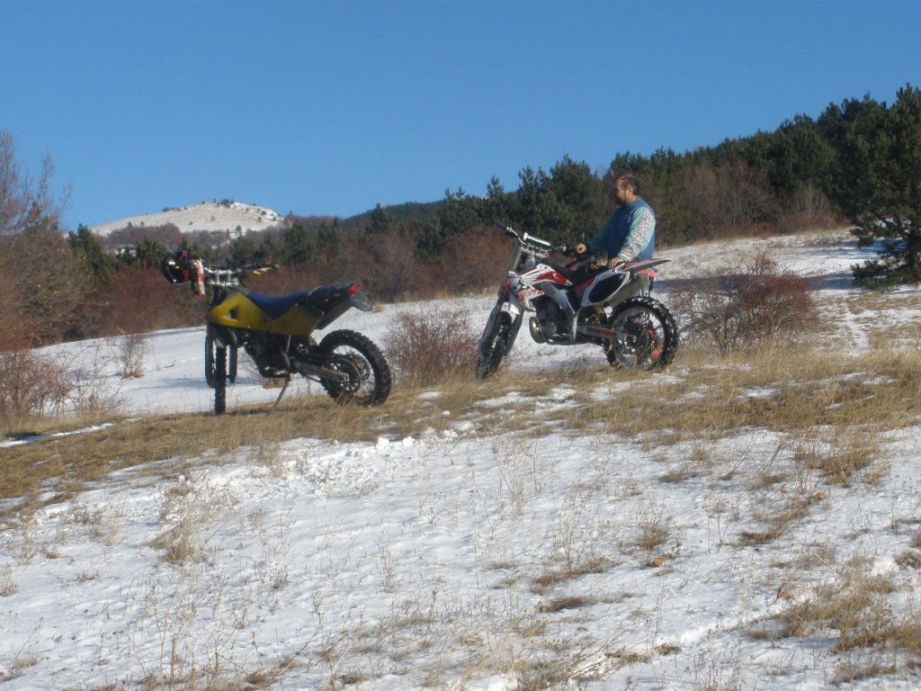 Натиснете снимката за да я уголемите

Име:P1020011.jpg
Прегледи:1
Размер:172.1 КБ
ID:5333060