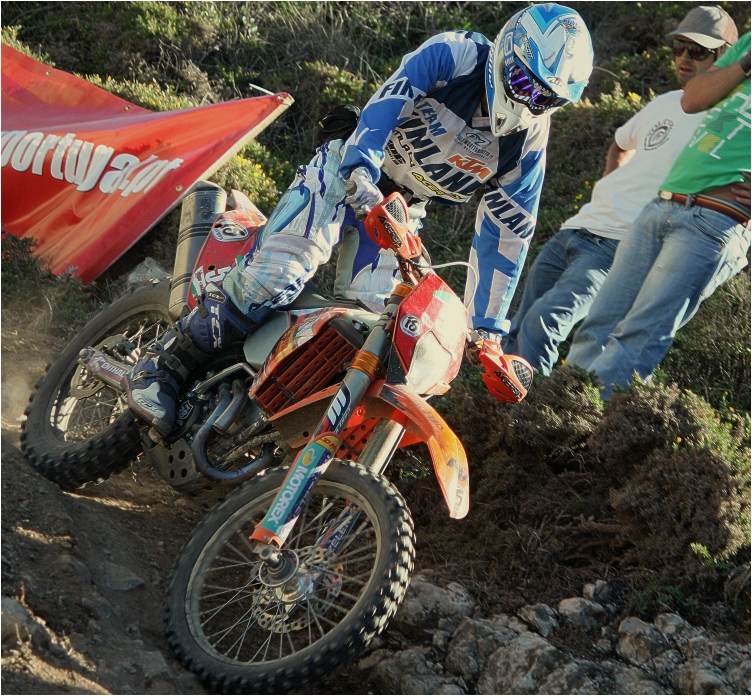 Натиснете снимката за да я уголемите

Име:20100105231157_0_0918.jpg
Прегледи:1
Размер:521.3 КБ
ID:5333364