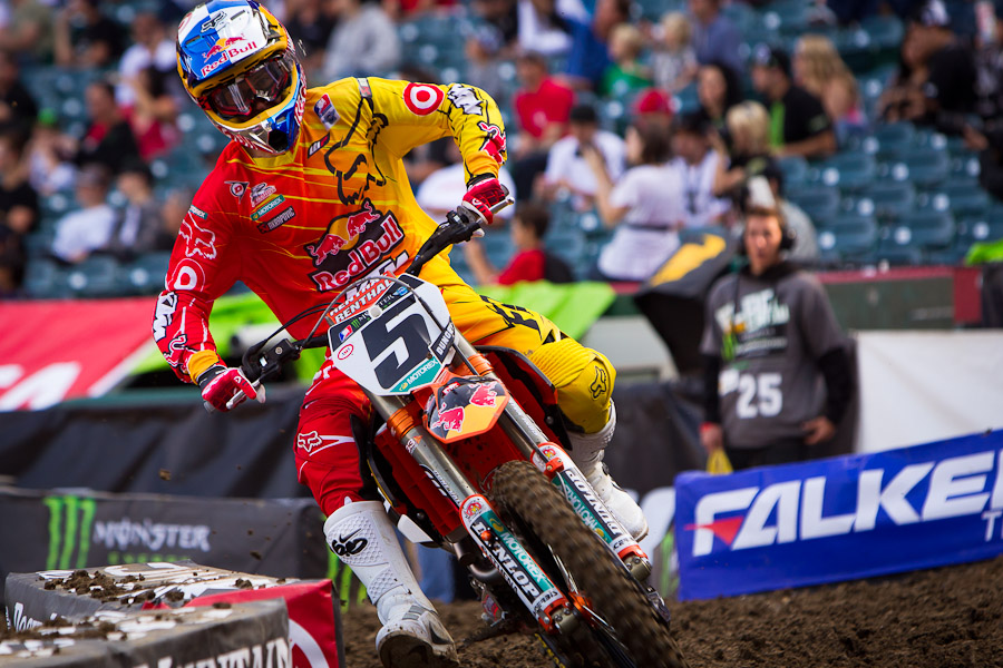 Натиснете снимката за да я уголемите

Име:20120107-practice-ryan-dungey.jpg
Прегледи:1
Размер:270.1 КБ
ID:5333900