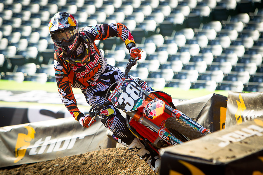 Натиснете снимката за да я уголемите

Име:20120107-practice-marvin-musquin.jpg
Прегледи:1
Размер:284.2 КБ
ID:5333903