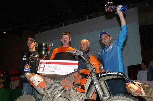 Натиснете снимката за да я уголемите

Име:MV_podio_488_325_90.jpg
Прегледи:1
Размер:42.3 КБ
ID:5333962