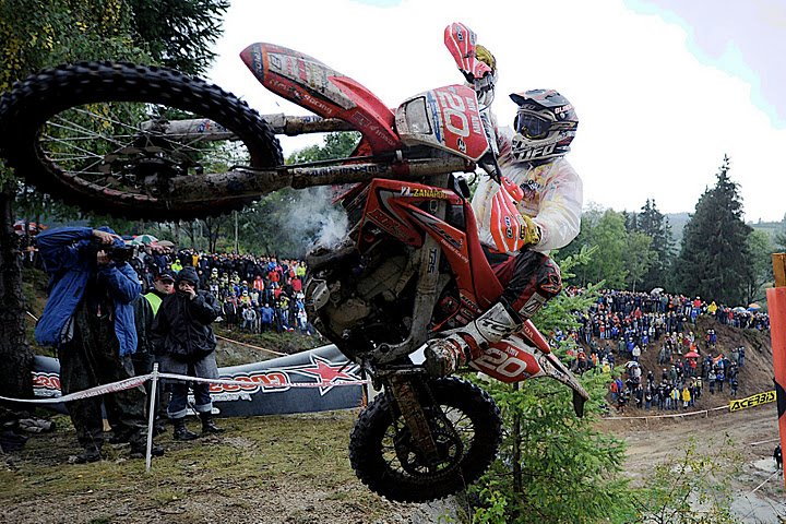 Натиснете снимката за да я уголемите

Име:big_mika_ahola_tribute_16.jpg
Прегледи:1
Размер:140.9 КБ
ID:5337549