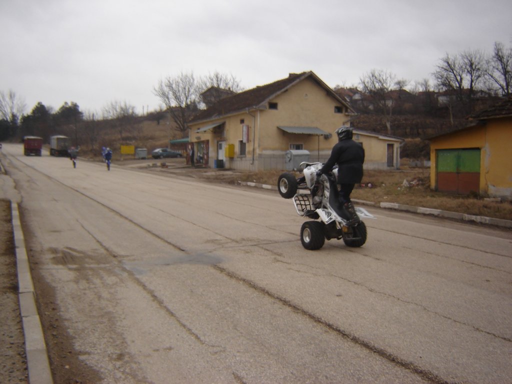 Натиснете снимката за да я уголемите

Име:DSC00046.jpg
Прегледи:1
Размер:101.8 КБ
ID:5340936