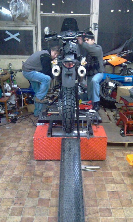 Натиснете снимката за да я уголемите

Име:IMAG0528.jpg
Прегледи:1
Размер:93.4 КБ
ID:5340960