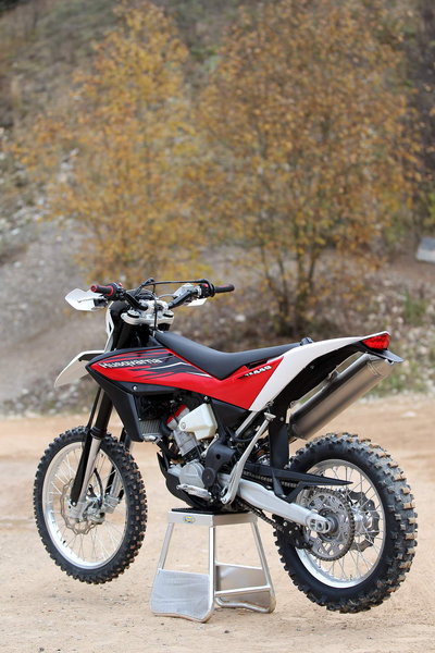 Натиснете снимката за да я уголемите

Име:husqvarna-offroad-abs_1.jpg
Прегледи:1
Размер:68.0 КБ
ID:5342747