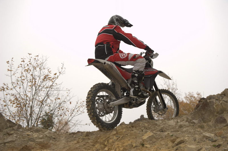 Натиснете снимката за да я уголемите

Име:husqvarna-offroad-abs_4.jpg
Прегледи:1
Размер:81.5 КБ
ID:5342749