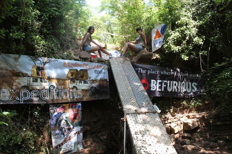 Натиснете снимката за да я уголемите

Име:Moià-Impossible-Dream-2011-Befurious.com.jpg
Прегледи:1
Размер:109.1 КБ
ID:5346702