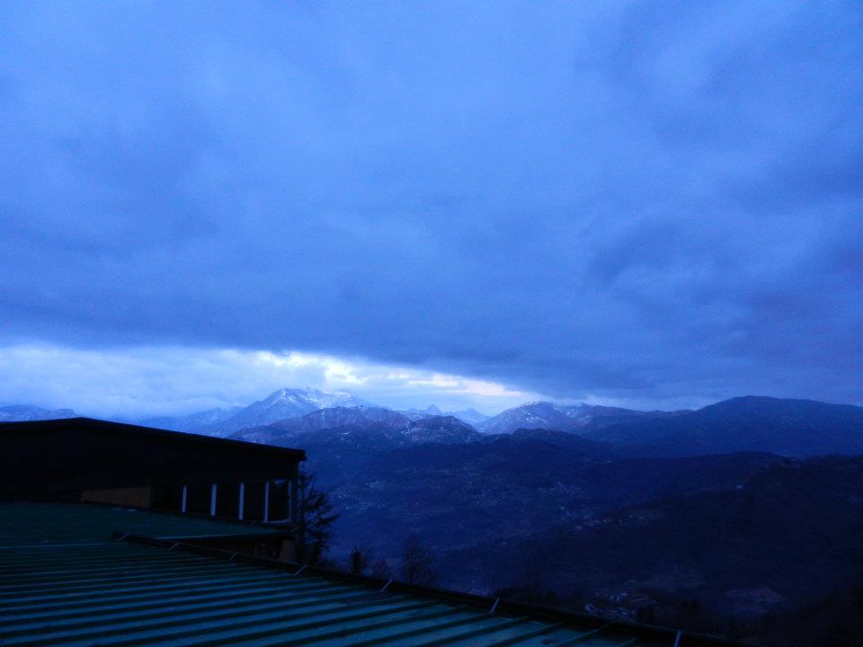 Натиснете снимката за да я уголемите

Име:418698_393347397349222_146727112011253_1767009_1432908033_n.jpg
Прегледи:1
Размер:44.5 КБ
ID:5349535