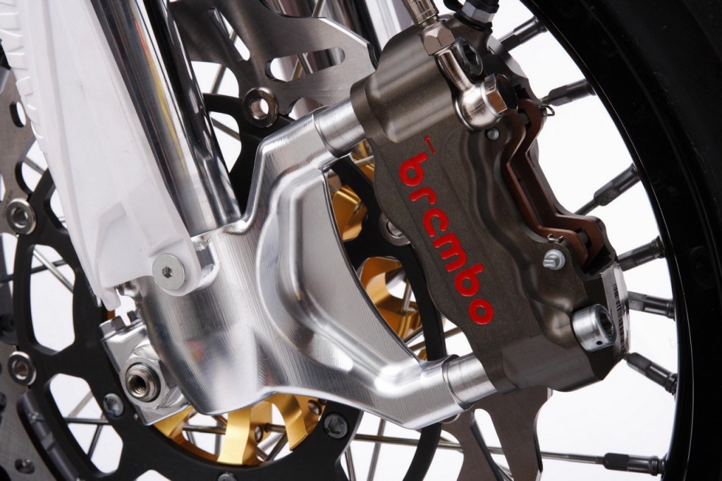 Натиснете снимката за да я уголемите

Име:big_Yamaha_YZ450SM_2012_16.jpg
Прегледи:1
Размер:119.1 КБ
ID:5350186