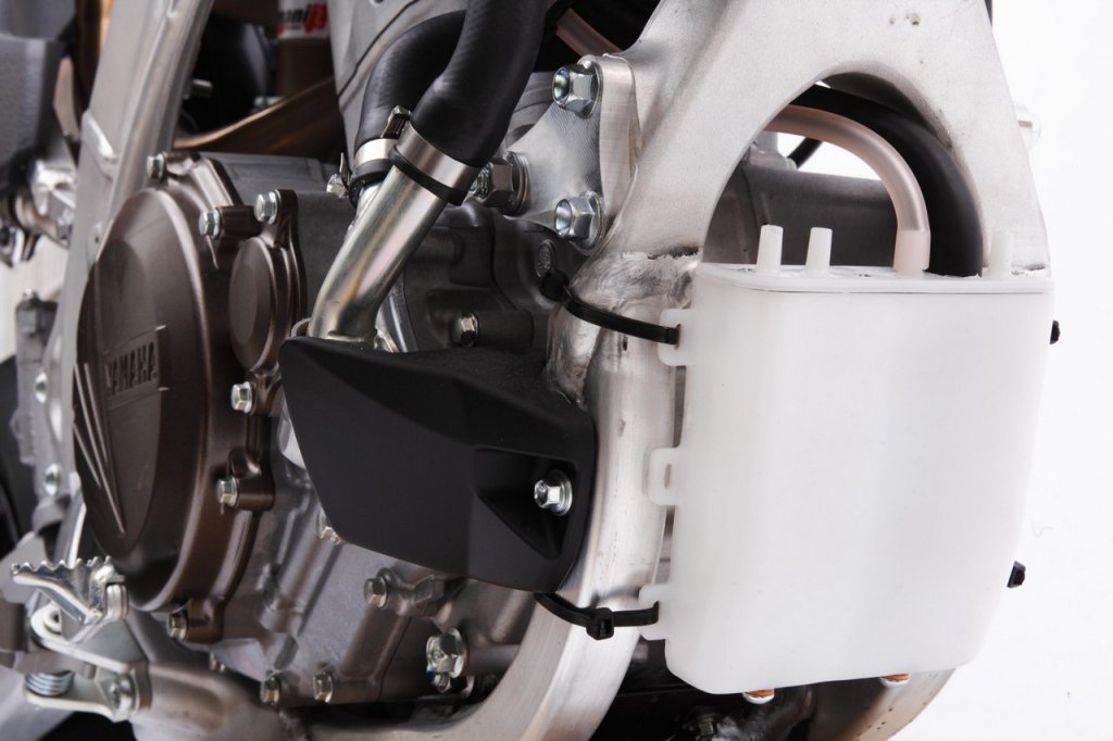 Натиснете снимката за да я уголемите

Име:big_Yamaha_YZ450SM_2012_26.jpg
Прегледи:1
Размер:89.3 КБ
ID:5350189