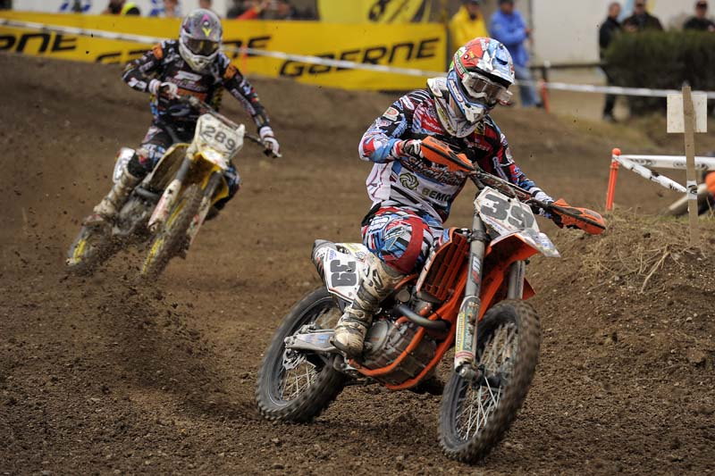 Натиснете снимката за да я уголемите

Име:big_internazionali_ditalia_motocross_arco_di_trento_2012_08.jpg
Прегледи:1
Размер:115.5 КБ
ID:5353653