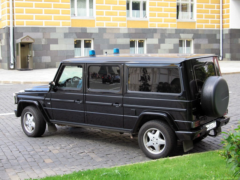 Натиснете снимката за да я уголемите

Име:1280px-Mercedes-Benz_G_55_AMG_extralong.jpg
Прегледи:1
Размер:179.2 КБ
ID:5354208