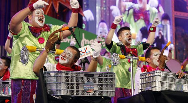 Натиснете снимката за да я уголемите

Име:espana-carnaval-2012-concurso-de-murgas-en-las-palmas-de-gran-canaria-01$599x0.jpg
Прегледи:1
Размер:61.0 КБ
ID:5354491