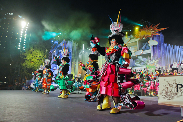 Натиснете снимката за да я уголемите

Име:murgas_finalistas_2012_Carnaval_Las_Palmas de Gran Canaria.jpg
Прегледи:1
Размер:322.7 КБ
ID:5354507