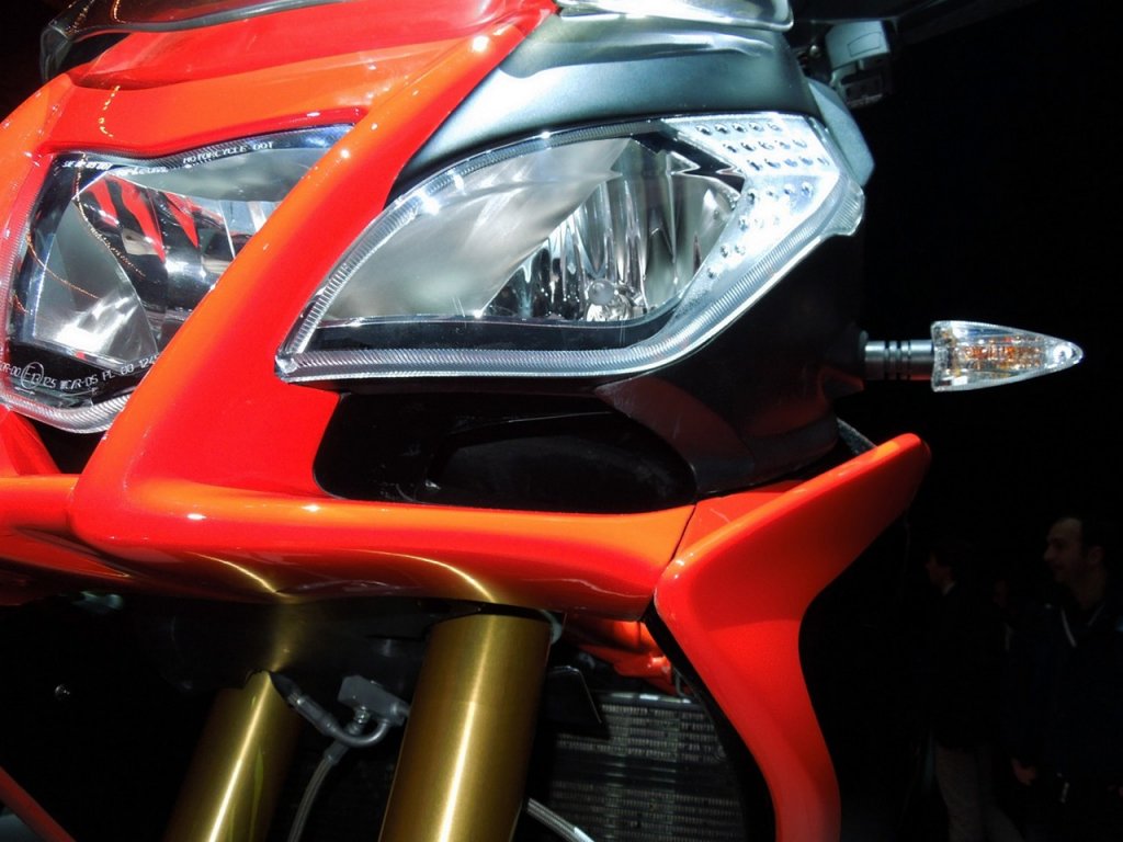 Натиснете снимката за да я уголемите

Име:big_Aprilia_Caponord_1200_2013_08.jpg
Прегледи:1
Размер:111.5 КБ
ID:5355611