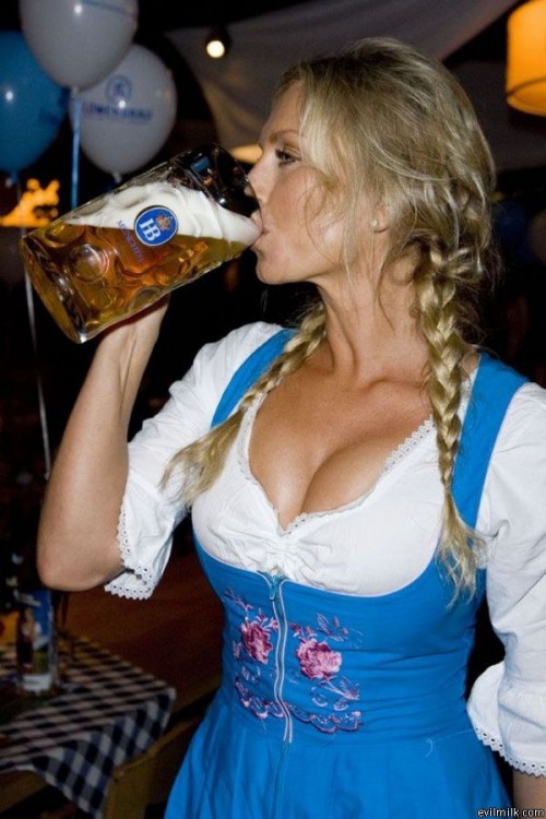 Натиснете снимката за да я уголемите

Име:German-Beer-Girl-Fork-Party-500x750.jpg
Прегледи:3
Размер:89.6 КБ
ID:5411379