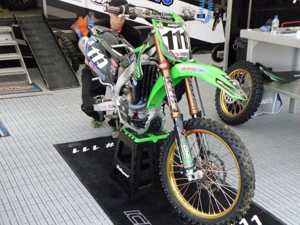 Натиснете снимката за да я уголемите

Име:P4214873.jpg
Прегледи:1
Размер:202.5 КБ
ID:5367389