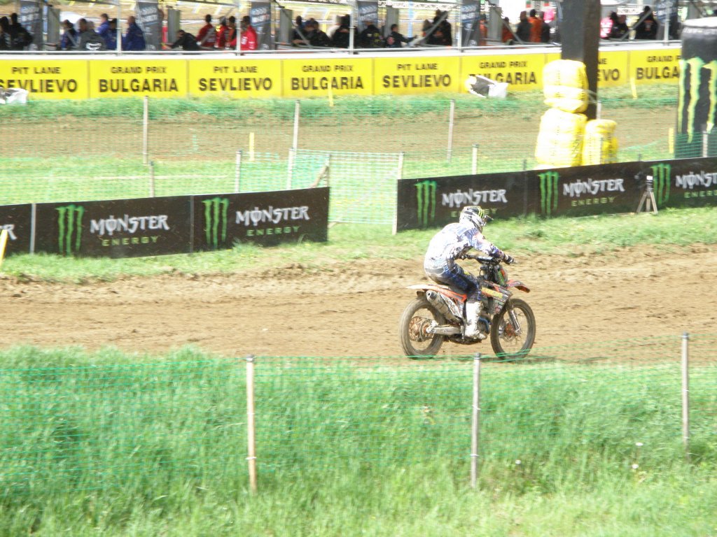 Натиснете снимката за да я уголемите

Име:P4214888.jpg
Прегледи:1
Размер:191.1 КБ
ID:5367397