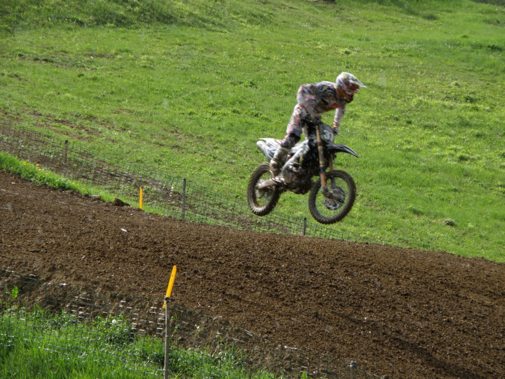 Натиснете снимката за да я уголемите

Име:P4214889.jpg
Прегледи:1
Размер:243.8 КБ
ID:5367398