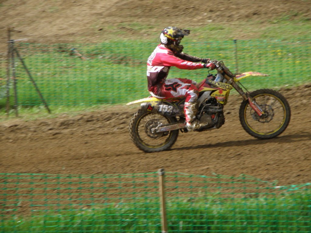 Натиснете снимката за да я уголемите

Име:P4214901.jpg
Прегледи:1
Размер:162.9 КБ
ID:5367408