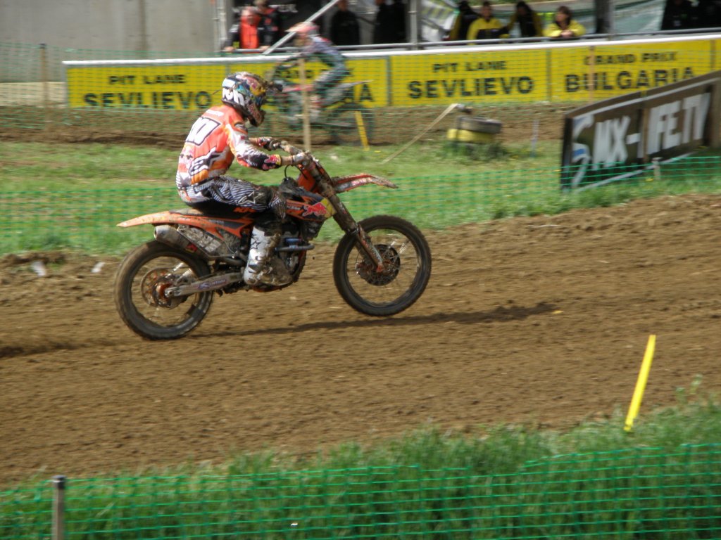 Натиснете снимката за да я уголемите

Име:P4214919.jpg
Прегледи:1
Размер:162.5 КБ
ID:5367421