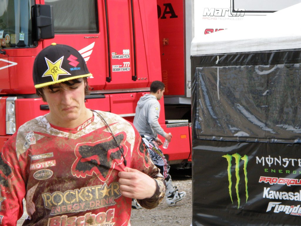 Натиснете снимката за да я уголемите

Име:P4214924.jpg
Прегледи:1
Размер:153.5 КБ
ID:5367425