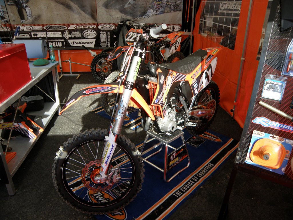 Натиснете снимката за да я уголемите

Име:P4214935.jpg
Прегледи:1
Размер:198.0 КБ
ID:5367433