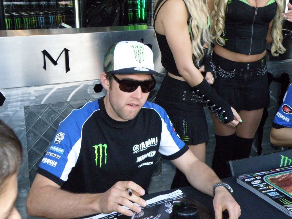 Натиснете снимката за да я уголемите

Име:P4224980.jpg
Прегледи:1
Размер:161.3 КБ
ID:5367496