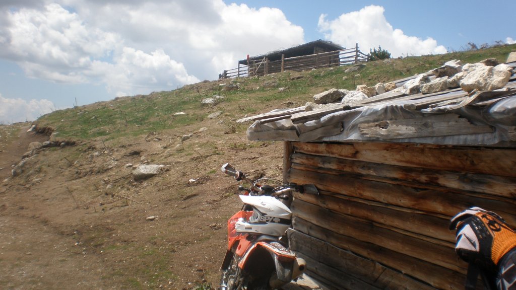 Натиснете снимката за да я уголемите

Име:P5052214.jpg
Прегледи:1
Размер:123.4 КБ
ID:5371621