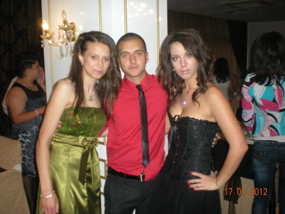 Натиснете снимката за да я уголемите

Име:149440_463523850328662_100000131526554_2024231_585573078_n.jpg
Прегледи:1
Размер:85.5 КБ
ID:5375420