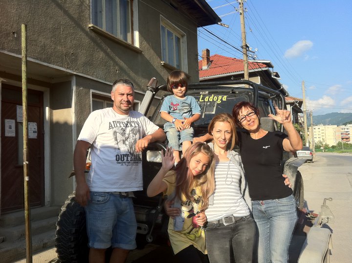 Натиснете снимката за да я уголемите

Име:моето семейств
.jpg
Прегледи:1
Размер:95.7 КБ
ID:5375860