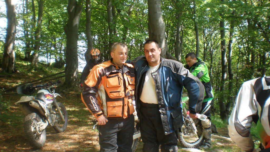 Натиснете снимката за да я уголемите

Име:P5202508.jpg
Прегледи:2
Размер:185.1 КБ
ID:5376216