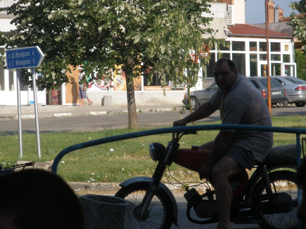 Натиснете снимката за да я уголемите

Име:P6240002.jpg
Прегледи:1
Размер:162.0 КБ
ID:5386502