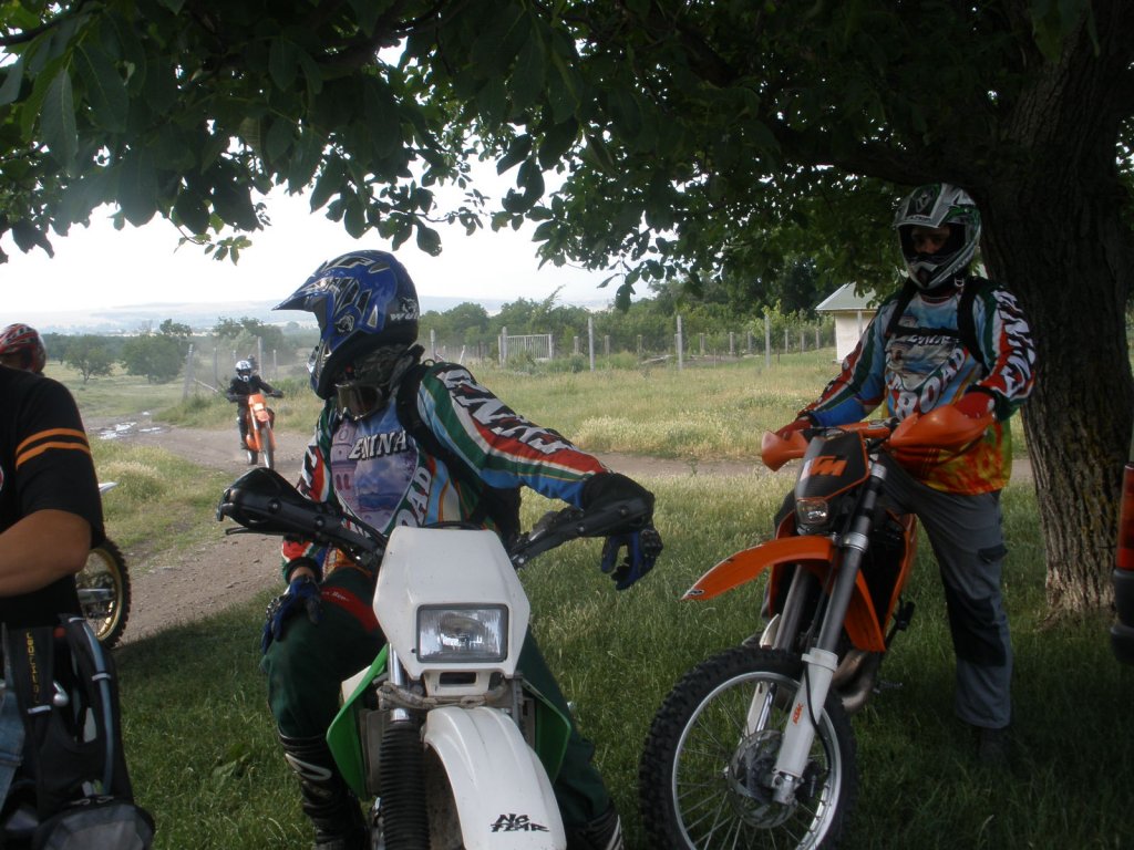 Натиснете снимката за да я уголемите

Име:P6240007.jpg
Прегледи:1
Размер:166.5 КБ
ID:5386507