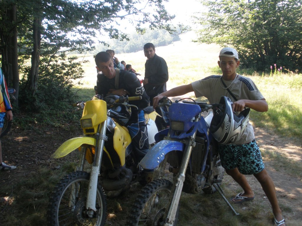 Натиснете снимката за да я уголемите

Име:P7150006.jpg
Прегледи:1
Размер:195.6 КБ
ID:5392094