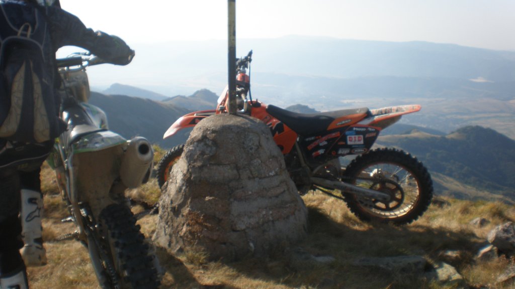 Натиснете снимката за да я уголемите

Име:P7160227.jpg
Прегледи:1
Размер:76.1 КБ
ID:5392915