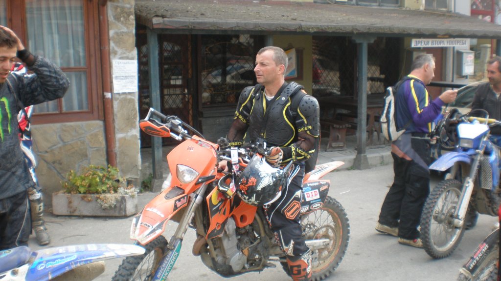 Натиснете снимката за да я уголемите

Име:P7160342.jpg
Прегледи:1
Размер:124.7 КБ
ID:5394213