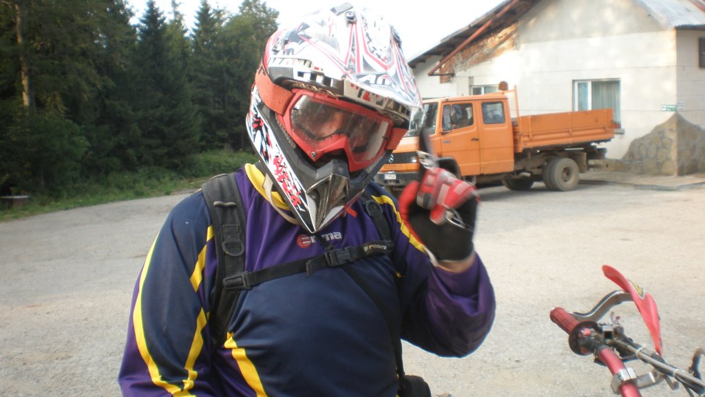 Натиснете снимката за да я уголемите

Име:P7160345.jpg
Прегледи:1
Размер:102.6 КБ
ID:5394216