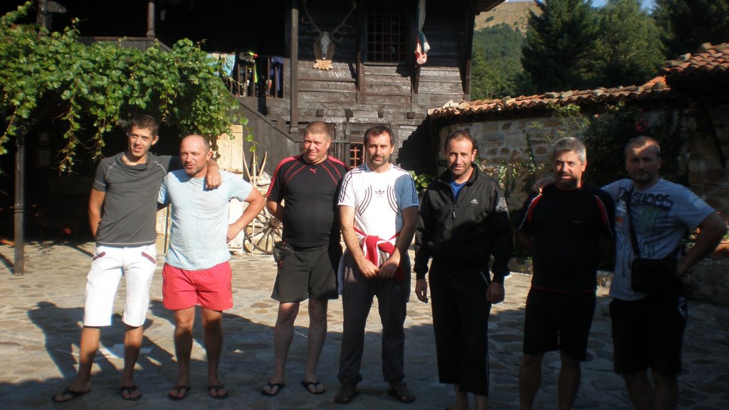 Натиснете снимката за да я уголемите

Име:P7180515.jpg
Прегледи:1
Размер:119.7 КБ
ID:5394910