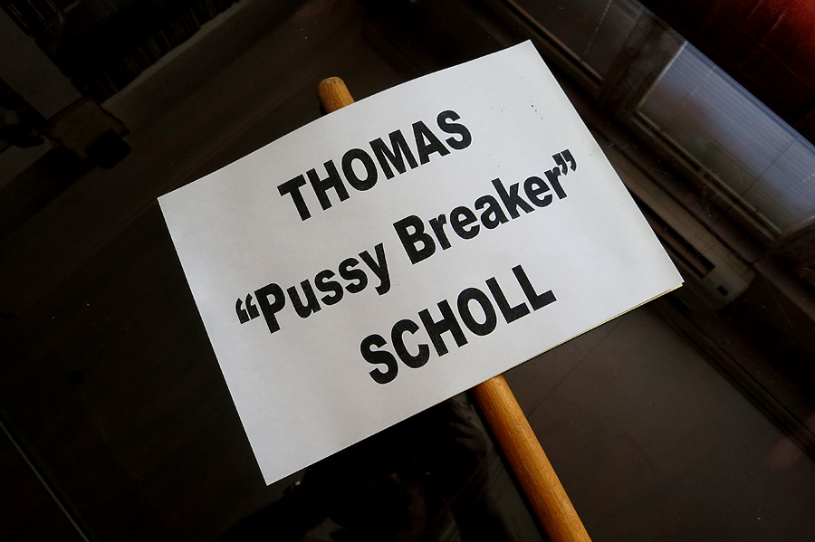 Натиснете снимката за да я уголемите

Име:Thomas-Sholle.jpg
Прегледи:1
Размер:156.5 КБ
ID:5394912