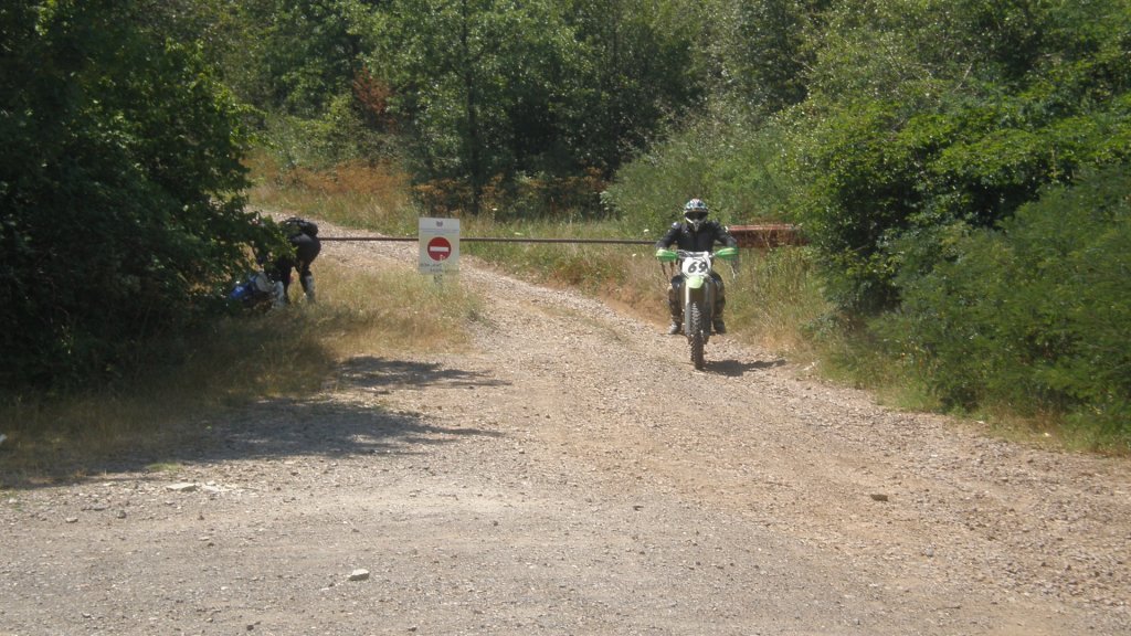Натиснете снимката за да я уголемите

Име:P7180546.jpg
Прегледи:1
Размер:163.1 КБ
ID:5394940