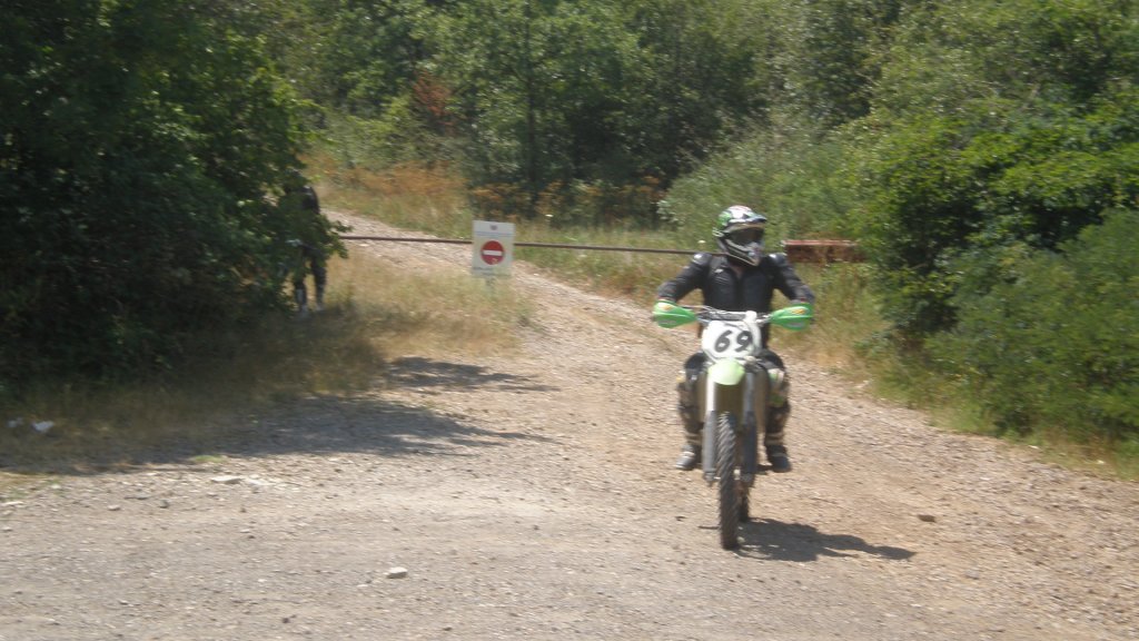 Натиснете снимката за да я уголемите

Име:P7180547.jpg
Прегледи:1
Размер:129.7 КБ
ID:5394941