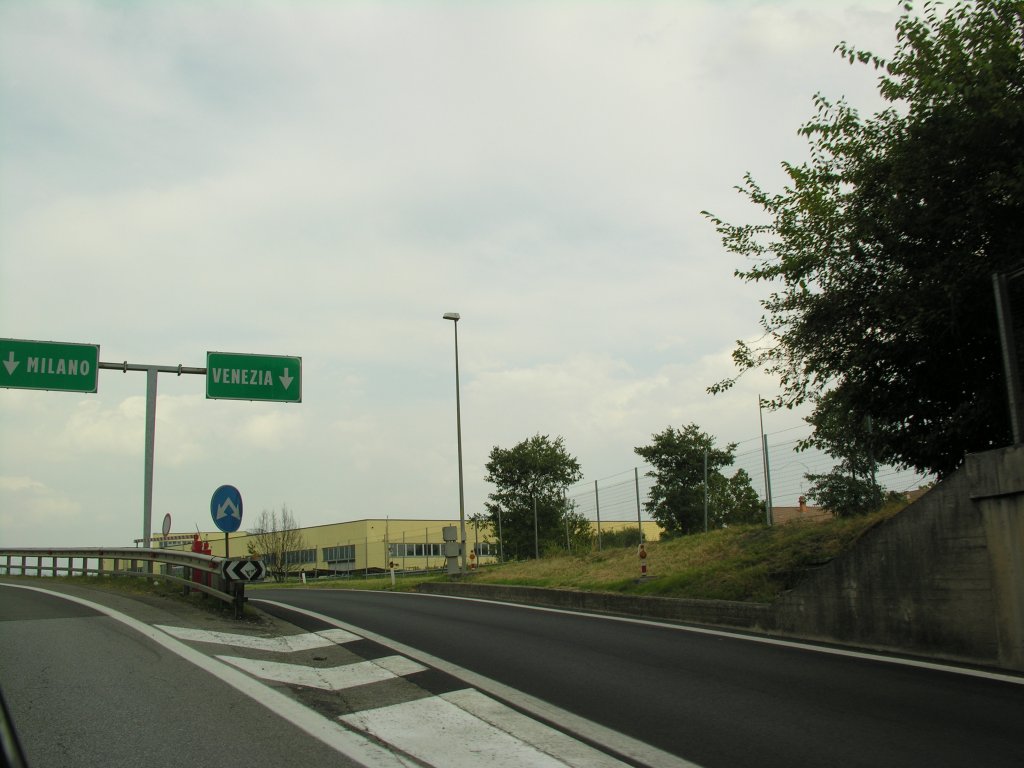 Натиснете снимката за да я уголемите

Име:DSCN5024.jpg
Прегледи:1
Размер:109.4 КБ
ID:5399567