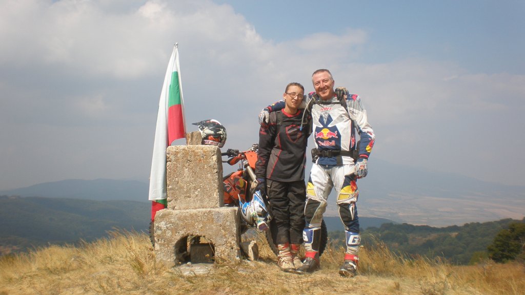 Натиснете снимката за да я уголемите

Име:P9071006.jpg
Прегледи:1
Размер:86.8 КБ
ID:5406672